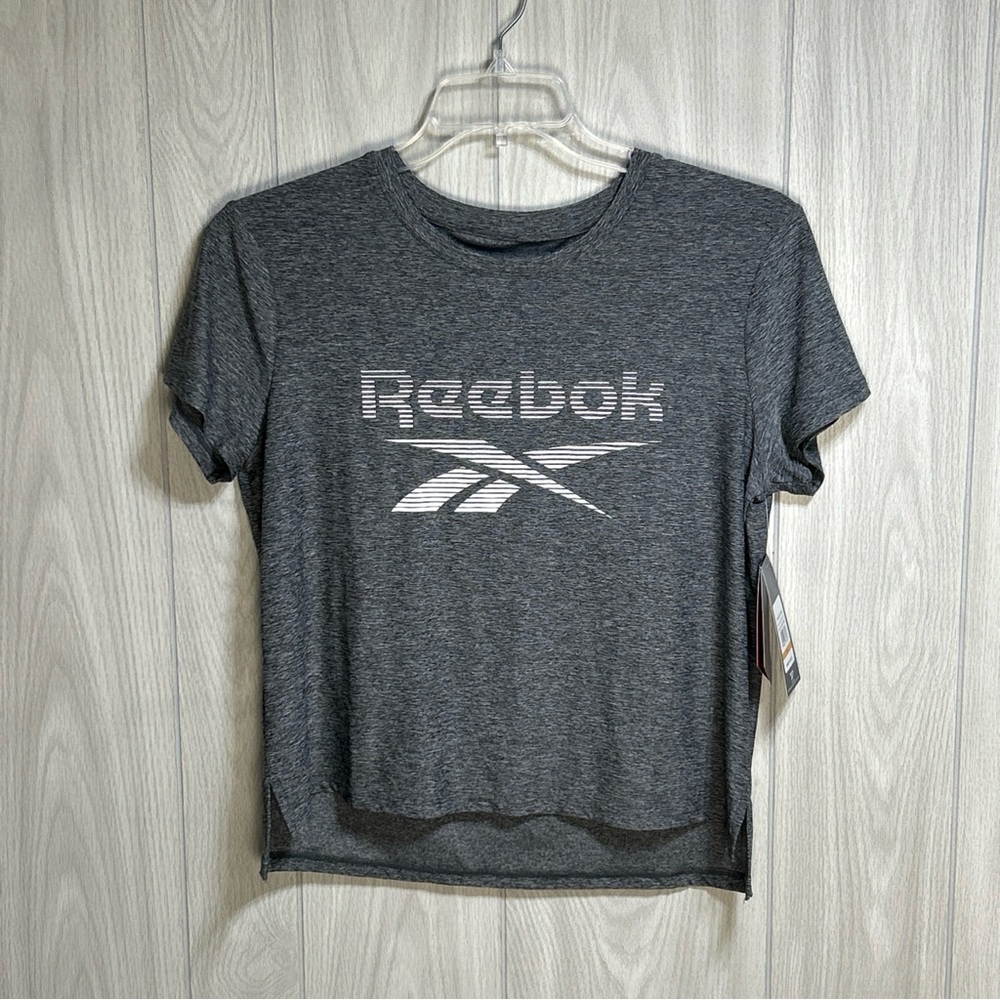Reebok NWT Glow Short Sleeve Heather Black Short Sleeve Shirt Size Medium